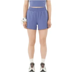 Women's Shakeout Core 4