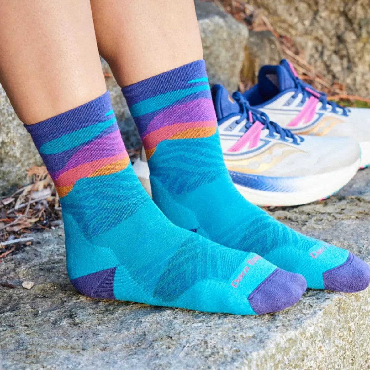 Darn Tough Boxers And Panties|Shirts And Sports Bras<Women's Mirnavated Micro Crew Ultra-Lightweight Running Sock Cascade